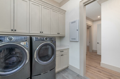 Laundry-Rooms_Rucker_28RedKnot00001
