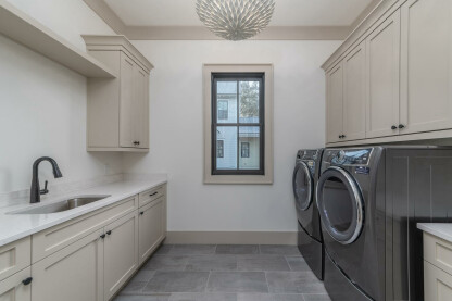 Laundry-Rooms_Rucker_28RedKnot00002
